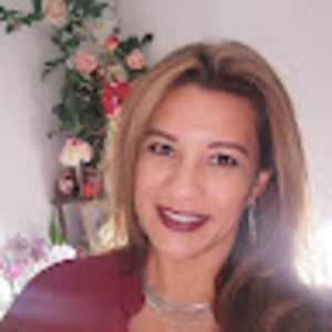 Meet your Posher, Cenia